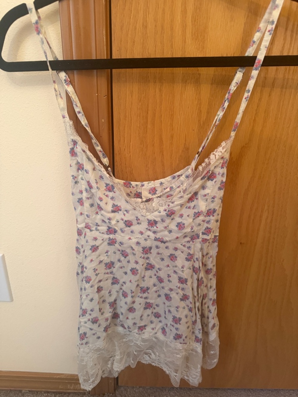 White Floral Lace Trim Spaghetti Strap Tank